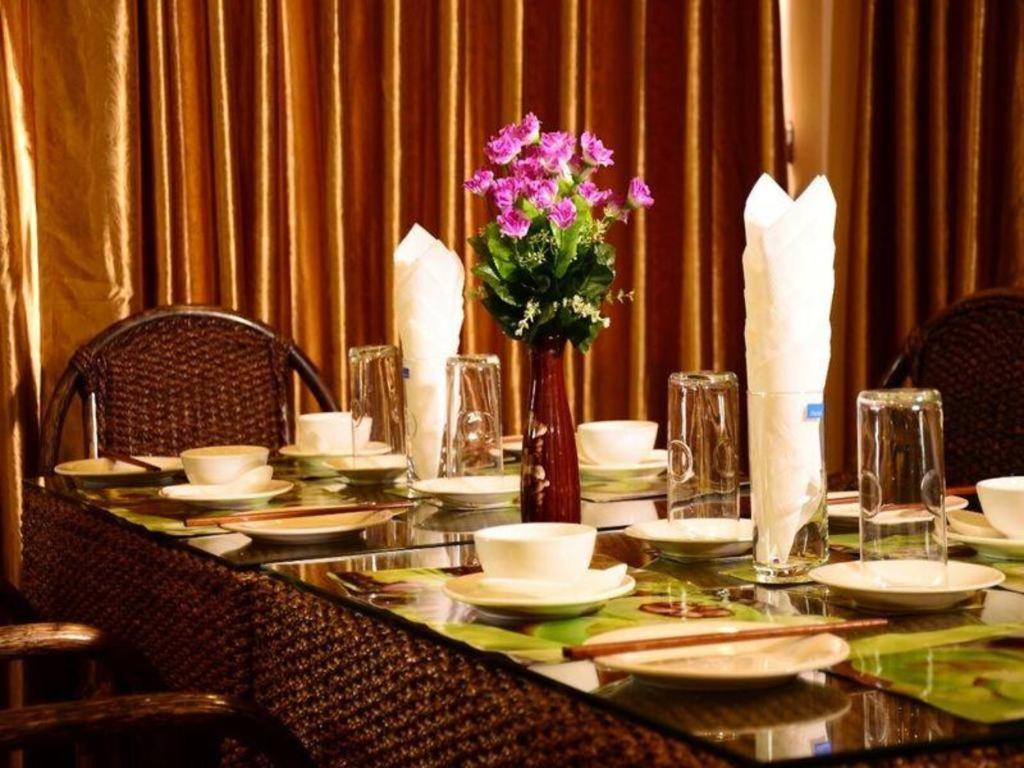 Real Link Hotel Янгон Екстер'єр фото